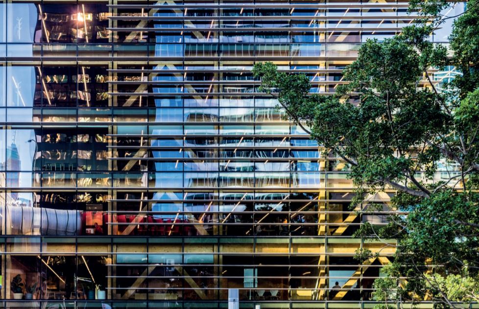 Design for Performance: A new approach to delivering energy efficient offices in the UK
