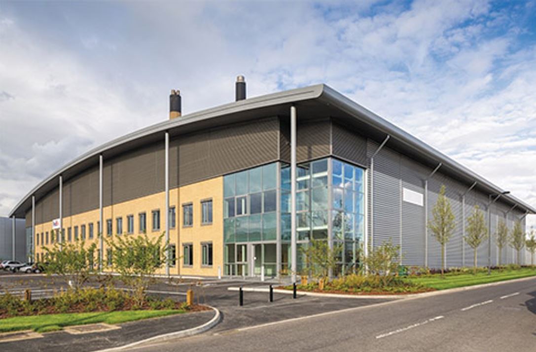 SEGRO – Retrofitting PV Roof Panels